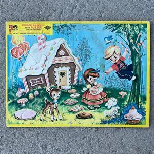 VTG Walden Built Rite Hidden Objects Tray Puzzle Gingerbread House Coquette